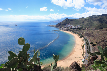 z.B. Teneriffa 1 Woche zu Viert ab 299 € SONNE & STRAND